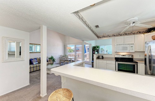 Longboat Key Condo | Unit #305 Sand Cay Beach Resort Gulf View
