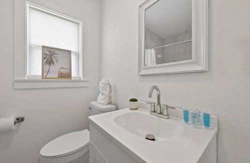 South Pensacola House | Unit 4 Charming Private Studio Cottage