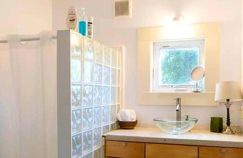 Jupiter Farms Cabin | Upcycled Shipping Containers Transformed into a Glamping Home for a Unique Florida Vacation