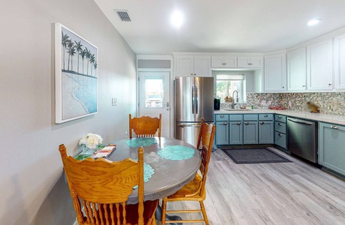 Mexico Beach House | Updated home across from beach with firepit, sunroom, & fast WiFi - snowbirds OK