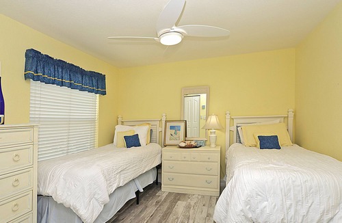 North Naples Villa | Updated Lakefront Villa!