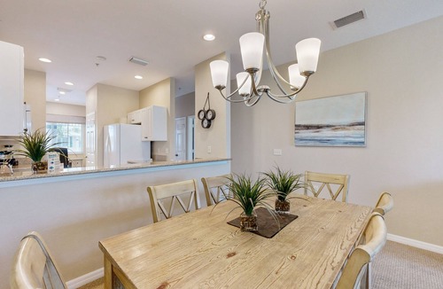 Naples Condo | Upgraded Greenlinks Golf Villas Condo | All-New Appliances | Luxe Pool & Spa