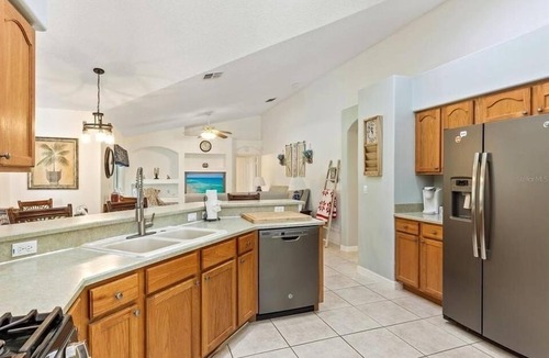 Orange Tree Villa | Upgrades galore! Classy 4 bed home with private pool and spa.