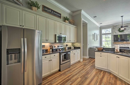 Indian Trails Cottage | Upscale Palm Coast Home w/Pool: 7 Mi to Beaches!