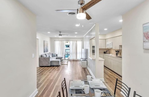 Coral Ridge Isles Apartment | Vacation 1BD unit Pool BBQ Parking Close to Beach