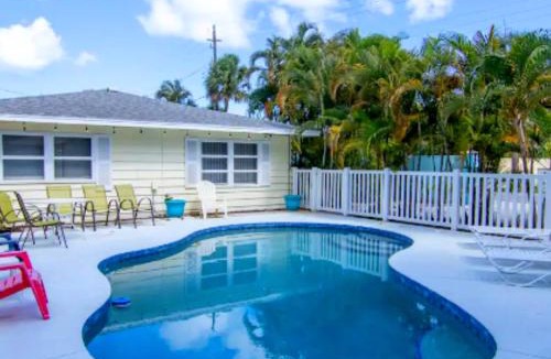 Siesta Key House | Vacation Home With Pool in siesta key sarasota