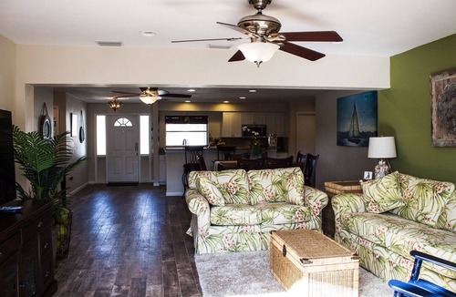Yacht Club House | Vacation in paradise !