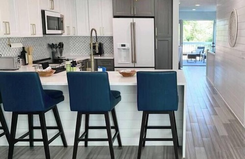 Neptune Beach House | Vacay or Relocation Home | 3 min walk to beach