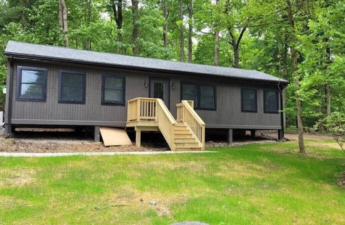 Cuyahoga Falls Cabin | Valley Overlook, Peninsula, Ohio - Luxury Cabin adjoins National Park