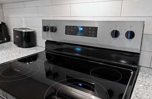 Newberry Apartment | Vanguard 2BD 15 - Two Bedroom Apartment, Sleeps 4