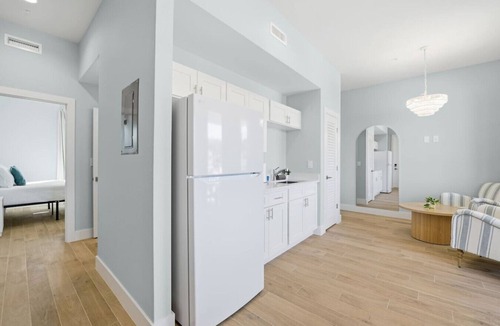 Coquina Gables Condo | Vecina - Book the entire 16 room complex!