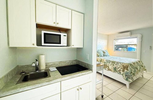 Golden Beach Apartment | Venice Villas Studio – Beach Side Ground Level