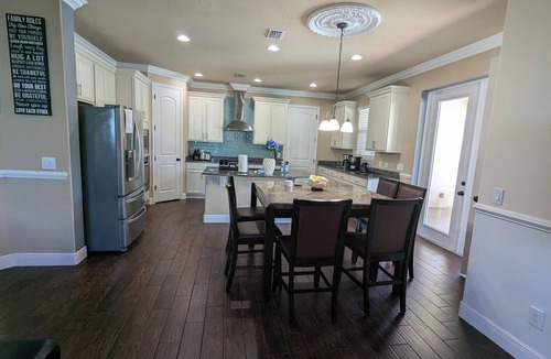Bar Harbor Colony House | Very Short Walk to Beautiful Beach - Heated Pool, Seasonal in Indialantic