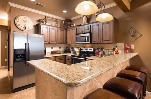 Gruene Condo | VG 306 Historic Gruene on the Guadalupe with Pool!