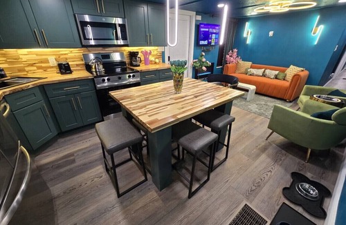 Northwest Orlando House | Vibrant Modular Home @Lk Fairview near Hospitals
