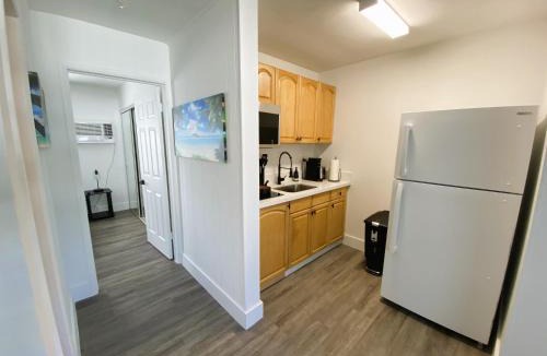 Pompano Beach Apartment | Villa#4 House in Pompano at 4 minutes from the beach!