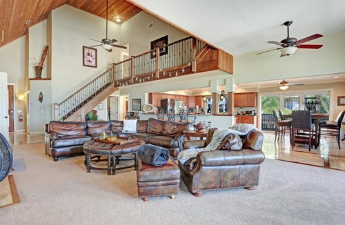 Captiva Villa | Villa Island Getaway - BEACHFRONT with BOAT INCLUDED on North Captiva!