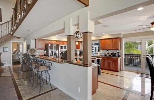 Captiva Villa | Villa Island Getaway - BEACHFRONT with BOAT INCLUDED on North Captiva!