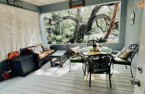 Safety Harbor Villa | Villa Key West "Villas by Christine"