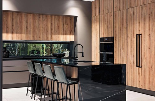 Brickell Villa | Villa Strata: Modern 5 BED +POOL, minutes from The Grove, Brickell & Downtown