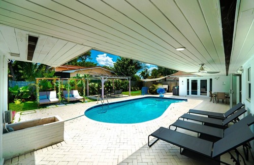 Pembroke Pines House | Villa Velvet ~ Heated Pool, Jacuzzi, Game Room & Minutes to Beaches