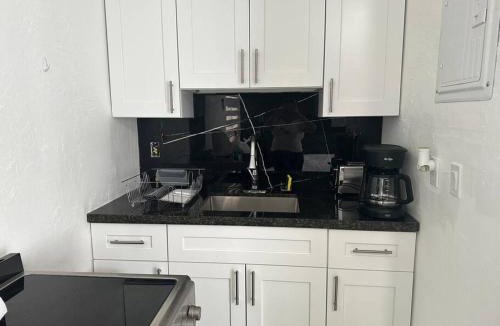 East Little Havana Apartment | VillaClara Studio-Little Havana