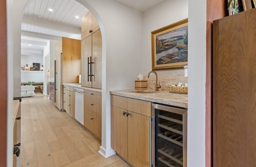Garden Acres House | Vine Retreat | Near Texas A&M
