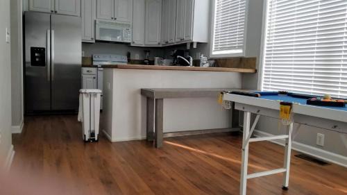 Palmetto Dunes House | W2Beach 4TVs Roku Pets WC WiFi 4King ßds grill games