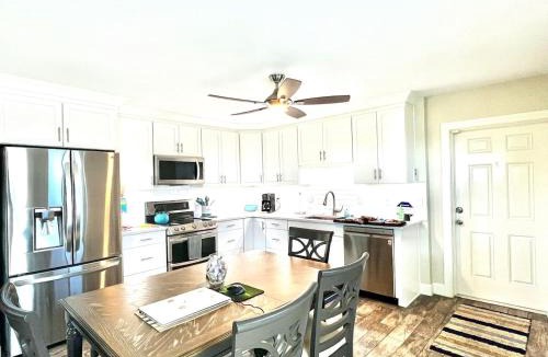 O'byrne House | Wake up 2 Quiet Ocean Views, centrally located A1A