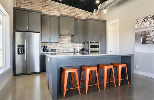 Cresson House | Wake up at the track for your next driving event!