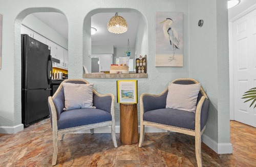 Cocoa Beach Cottage | Walk 2 Beach|3BR Retreat|Firepit|Pet Friendly