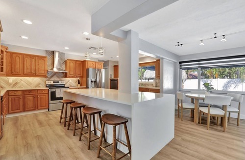 The Cove House | Walk to Beach and Restaurants 4 Bedroom Home with Pool Deerfield Boca Raton