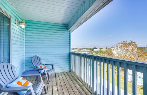 Bahama Beach House | Walk to Beach: Condo w/Balcony in PCB!