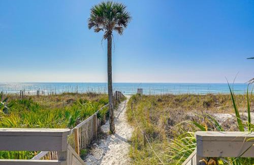 Bahama Beach House | Walk to Beach: Condo w/Balcony in PCB!