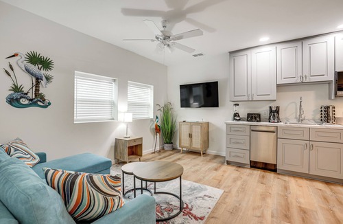 Butler Beach Apartment | Walk to Beach! St Augustine Escape, Patio & Grill