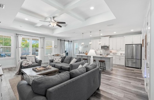 Laguna Beach Estates House | Walk to Beach w Private Pool, Hot Tub Golf Cart