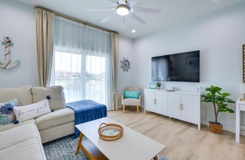 Hudson Beach Estates House | Walk to Beach! Waterfront Hudson Townhome