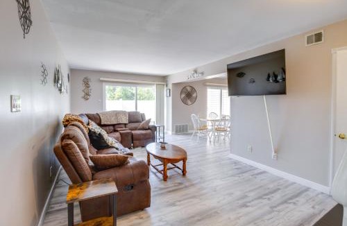 Southend House | Walk to Brigantine Beach: Condo w/Furnished Patio