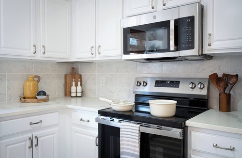 McKinney House | Walk to Downtown/3 min to TUPPS/Sleeps 6