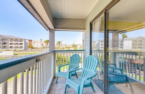 Galveston House | Walk to Galveston Beach: Resort-Style Gem w/Pool