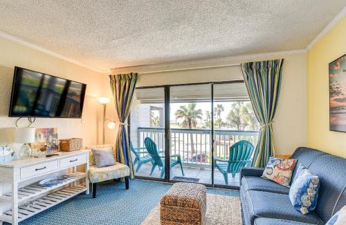Galveston House | Walk to Galveston Beach: Resort-Style Gem w/Pool