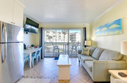 Galveston House | Walk to Galveston Beach: Resort Condo w/Perks!