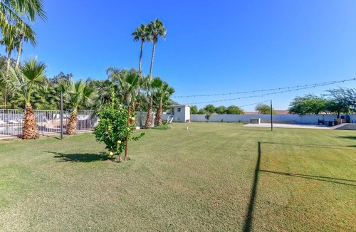 Maryvale Village House | WALK TO LA-WHITE SOX SP TRAINING 5MN DRIVE 2 STADIUM 1AC YARD +4Ksq ft HOME