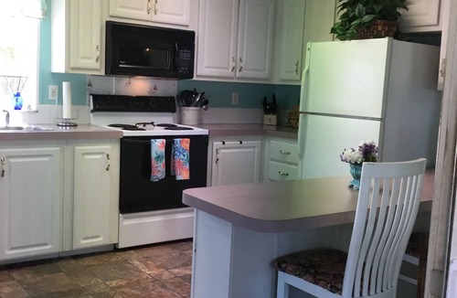 Hutchinson Island South House | Walk to the Beach at Nettles Island 4 bed/2 bath sleeps 8