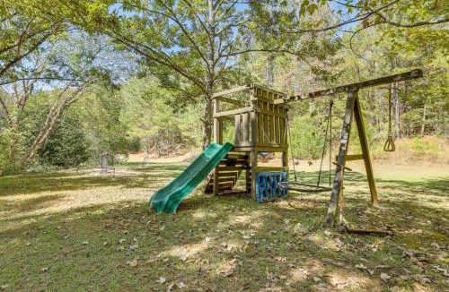 Braselton House | Walk to Trails: Peaceful Family Home in Braselton