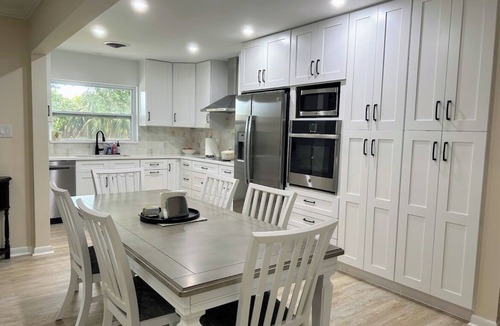 Fairway Estate House | Walk to Water & Downtown Gorgeous Home in Dunedin