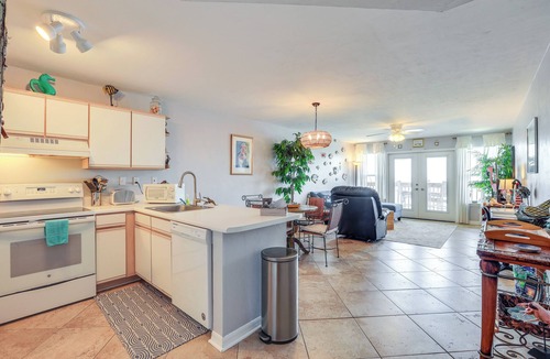 Cedar Key Apartment | Walkable Beachfront Retreat on Cedar Key!