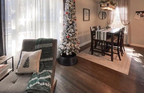Dixieland House | Walkable Dixieland District Gem with Yard