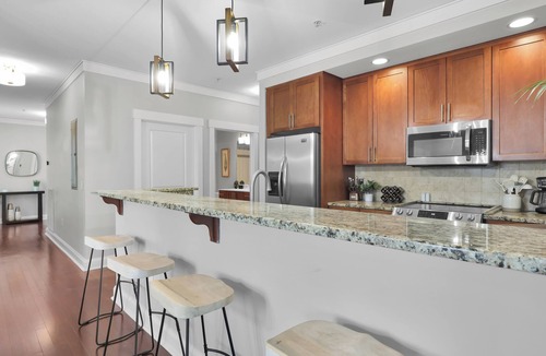 Old West Broad Neighborhood House | Walkable Historic District | 3BDR Group Getaway | The Juliette #205 by AvantStay