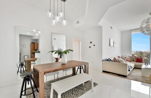 Aventura Apartment | Walking distance from Aventura Mall, Restaurants, Parks, etc.